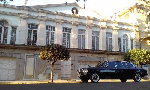 COSTA RICA MANISON BARRIO AMON LIMOUSINE