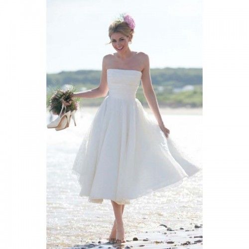Cheap wedding dresses nz
https://www.udressme.co.nz/wedding-dresses.html
Coupon Code:  10udressme  on any order from Udressme.co.nz
They say that the group of young people taking photos behind you are the people that really matter to you. They have probably touched your heart at one point that is why you chose them to be with you at your wedding. However, there are also some instances that the people you chose to be part of your bridal party are not even close to you. So how should you choose your bridal party? Should you just choose people because they were recommended by your family? Or should you just choose among your close friends and family?
cheap wedding dresses