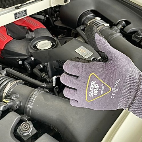 In this article, we will explore the numerous benefits of coated mechanic gloves with grip and their significance in mechanical tasks.